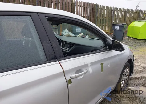 2018 Hyundai Accent Se из США, поврежденный, VIN 3KPC24A36JE023198